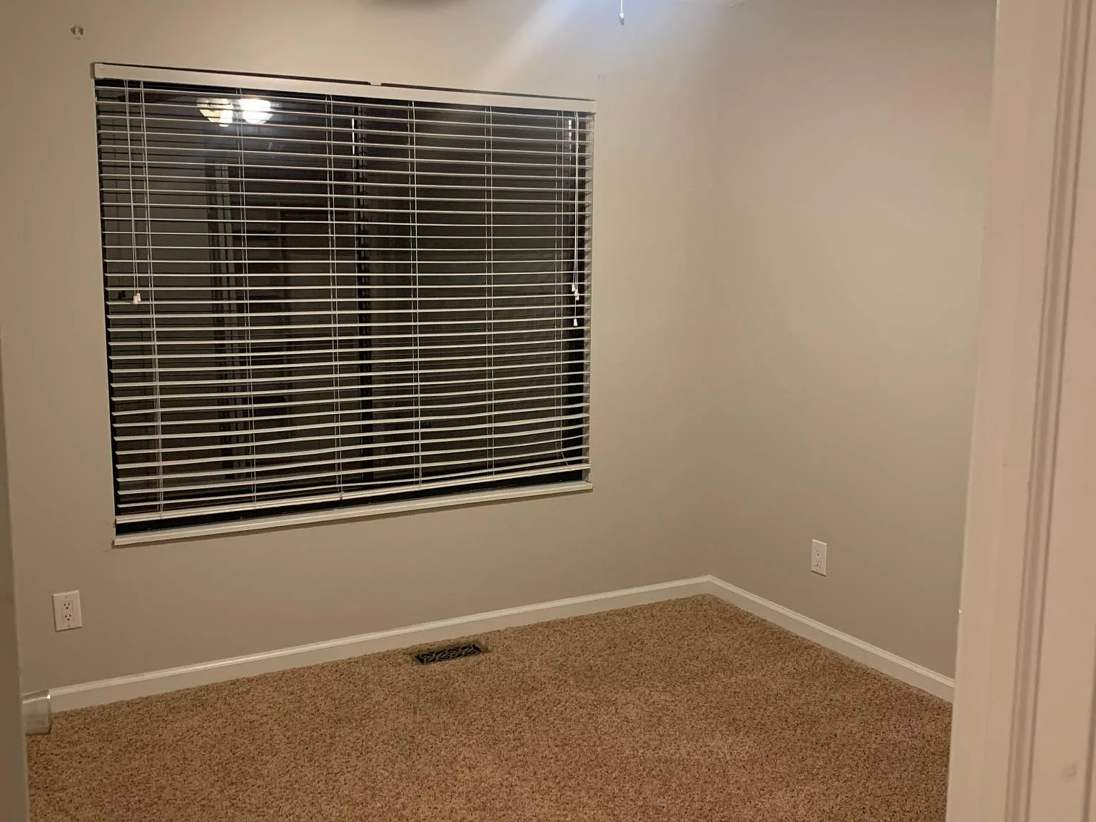 2 bed, 1250 sqft, $1,495 — Photo 4
