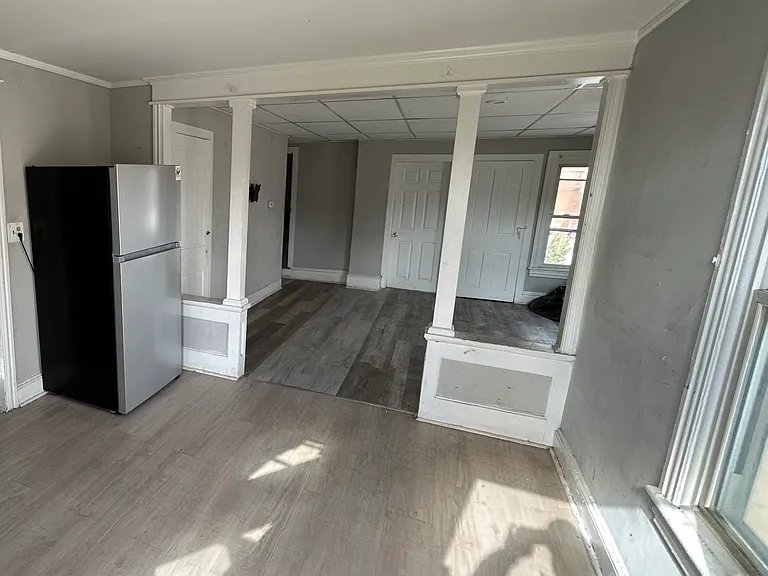 109 Smith St — Photo 1