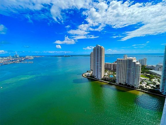 2nd image of 335 Biscayne Blvd #3912