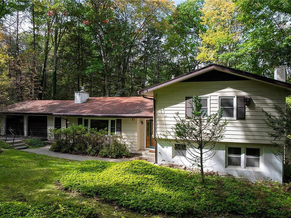 1st image of 460 Beartown Rd