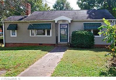 1st image of 220 Cedar St