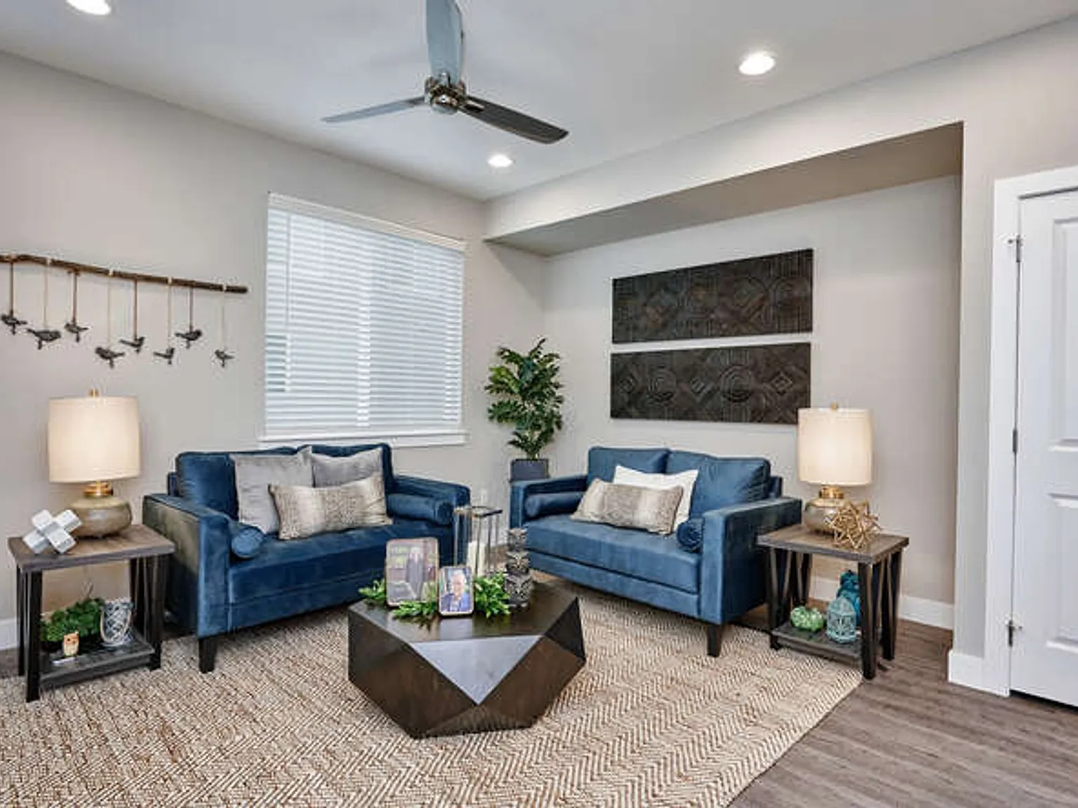 Creekline Townhomes — Photo 4