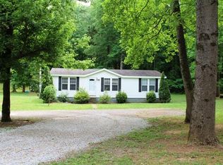 301 Sunset Point Rd, McMinnville, TN 37110
