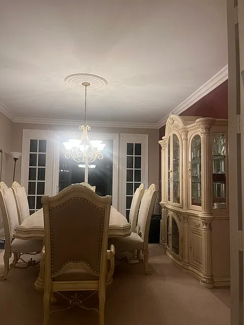 5 bed, 4147 sqft, $9,540 — Photo 3