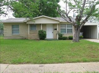 6826 Western Hills Dr, Dallas, TX