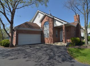 1032 S Parkside Dr, Palatine, IL 60067