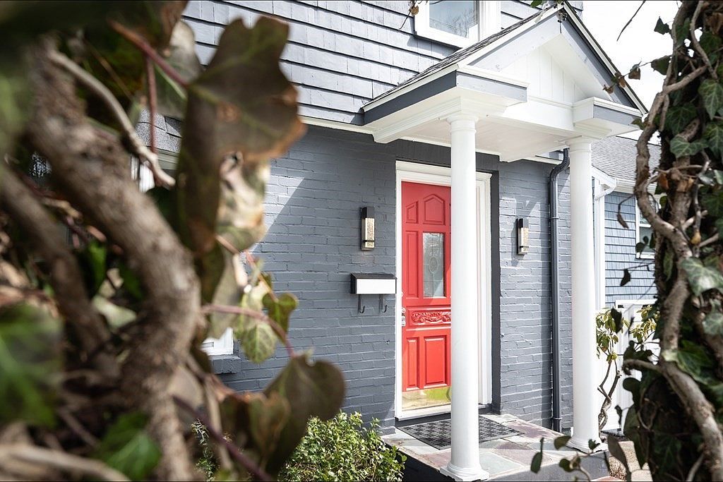 356 Clyde St, Brookline, MA 02467 Zillow