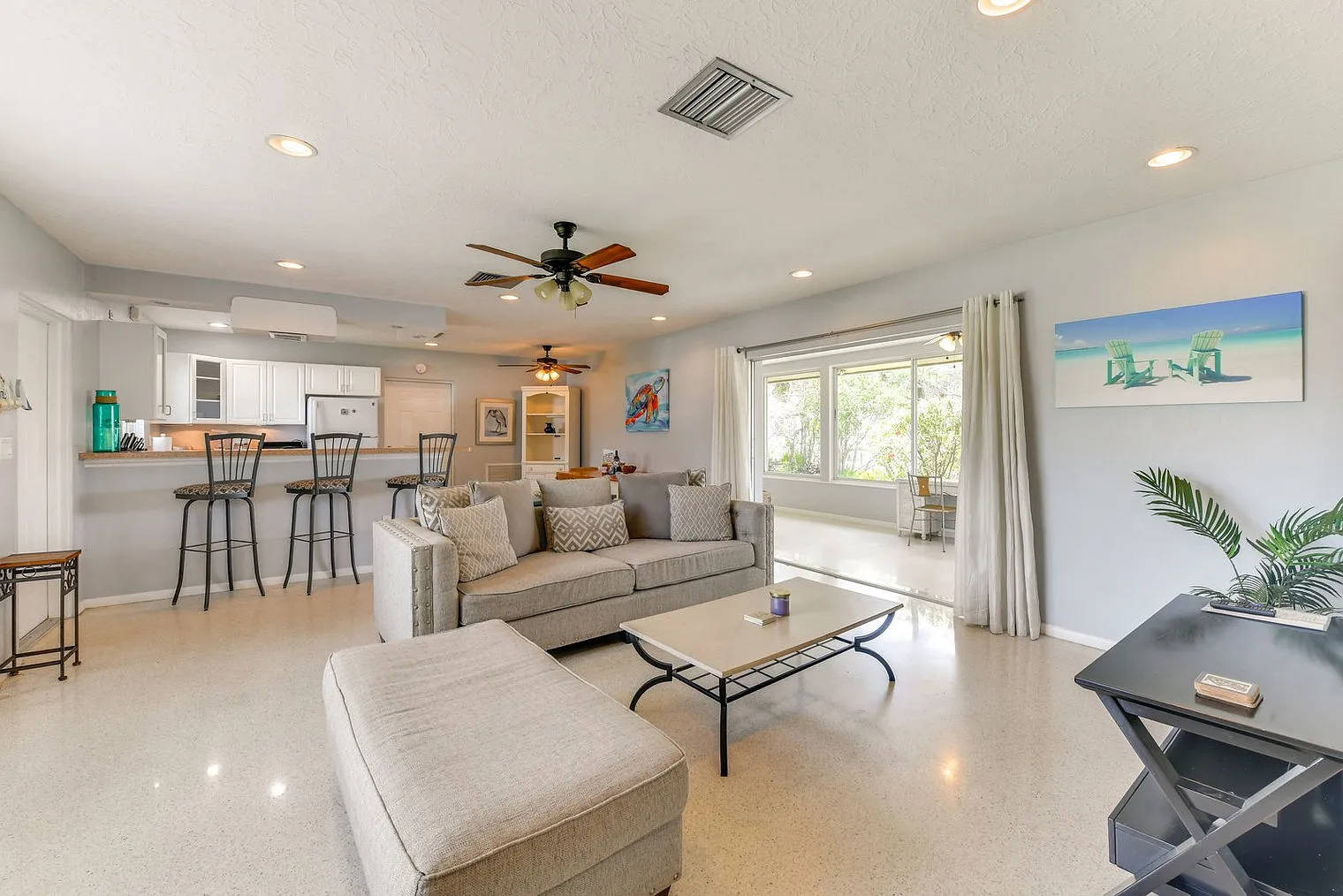 2 bed, 2.0 bath, 1377 sqft, $2,969 — Photo 3