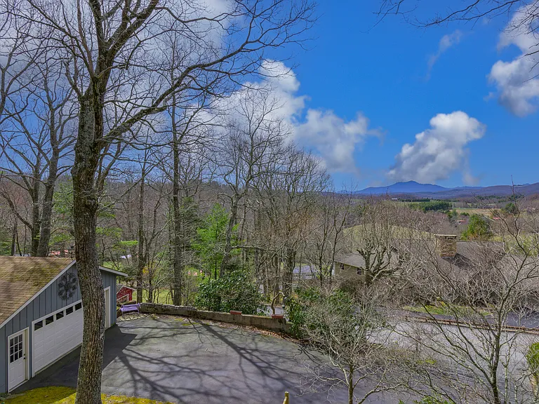 188 Laurel Hill Dr — Photo 49