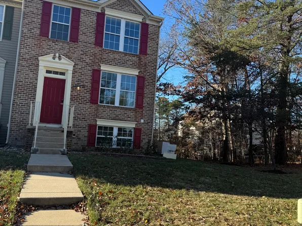 46 Coachlight Dr, Sicklerville, NJ 08081