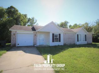 1741 Lexington Rd, Claremore, OK 74017