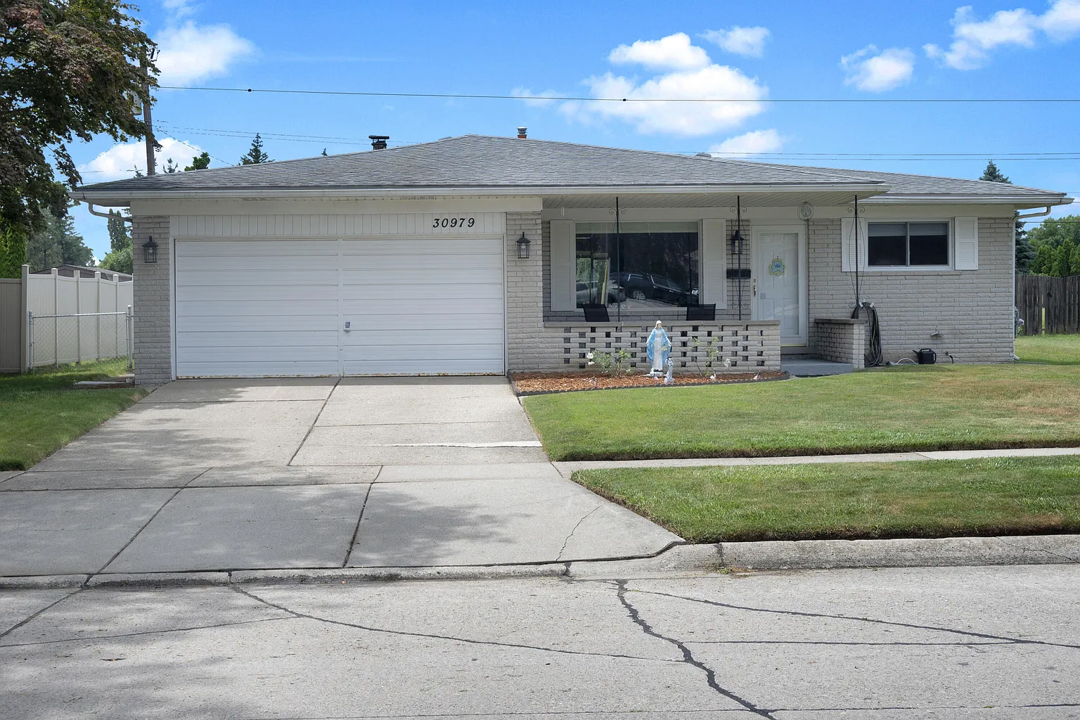30979 Boewe Dr photo 1