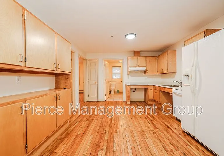 843 S Mammoth Rd #2 — Photo 3