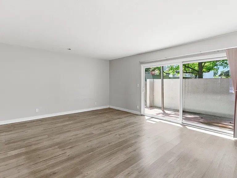 6872 Lampson Ave — Photo 15