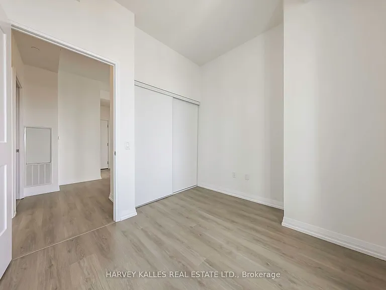 25 Holly St #LPH09 — Photo 23