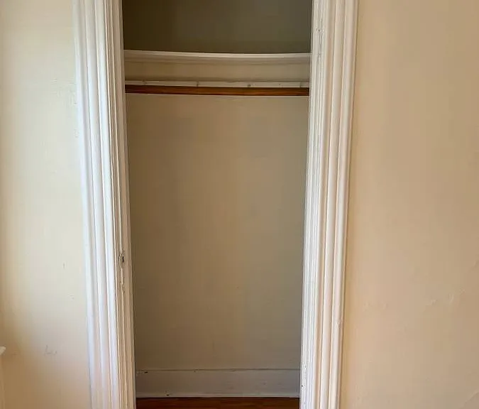 40-42 Hickok Pl #3 — Photo 4