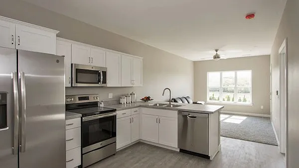 Riverview West — Photo 1
