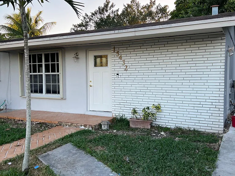 15432 SW 101st Ave — Photo 10