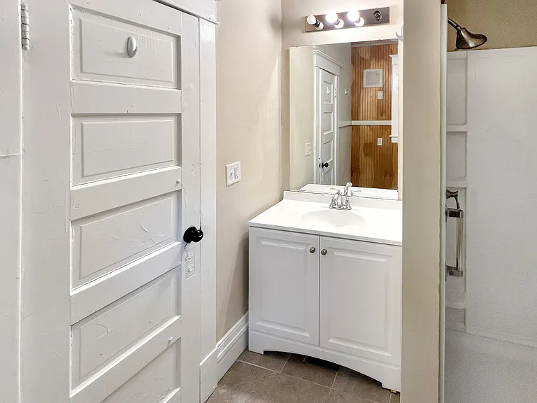 207 Allen Blvd — Photo 13