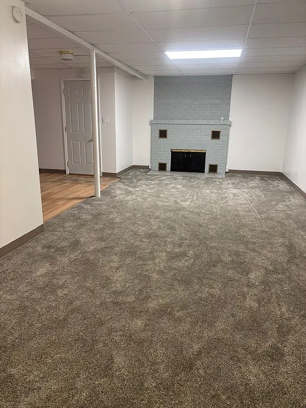 2 bed, 1.0 bath, 1250 sqft, $1,100 — Photo 2