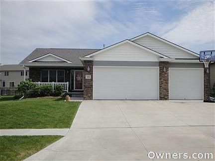 1st image of 5811 Bridle Ln