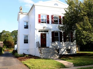 27 E Main St, Flemington, NJ 08822