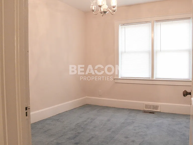 420 S 19th St — Photo 14