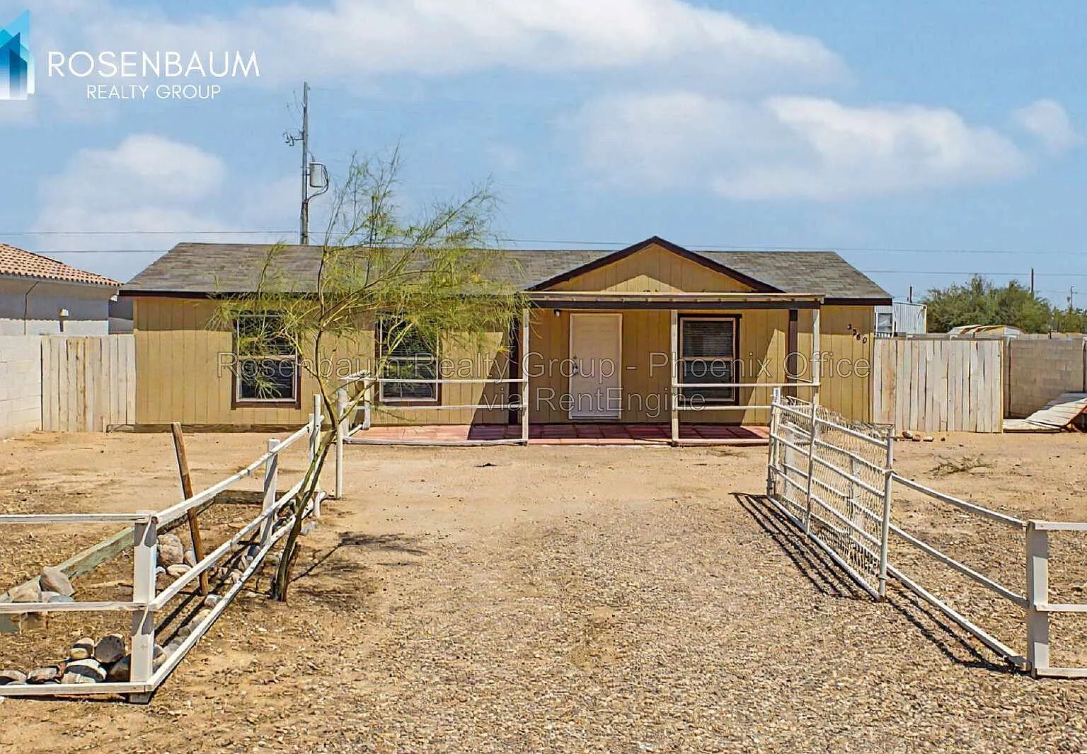 3 bed, 2.0 bath, 1015 sqft, $1,395 — Photo 2