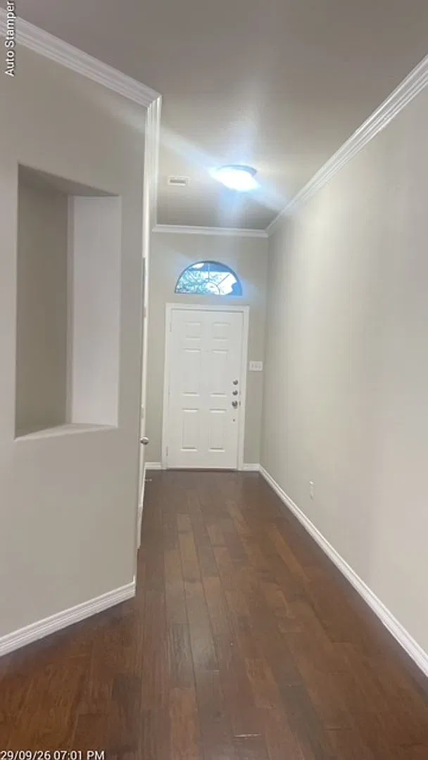 109 Atlantic Ave, Waxahachie, TX 75165 — Photo 3