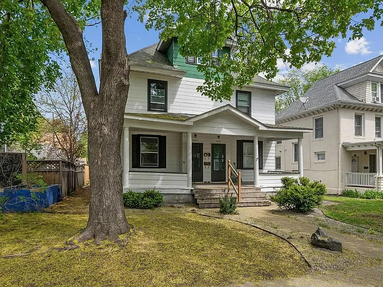 1607-1609 Van Buren Ave — Photo 13