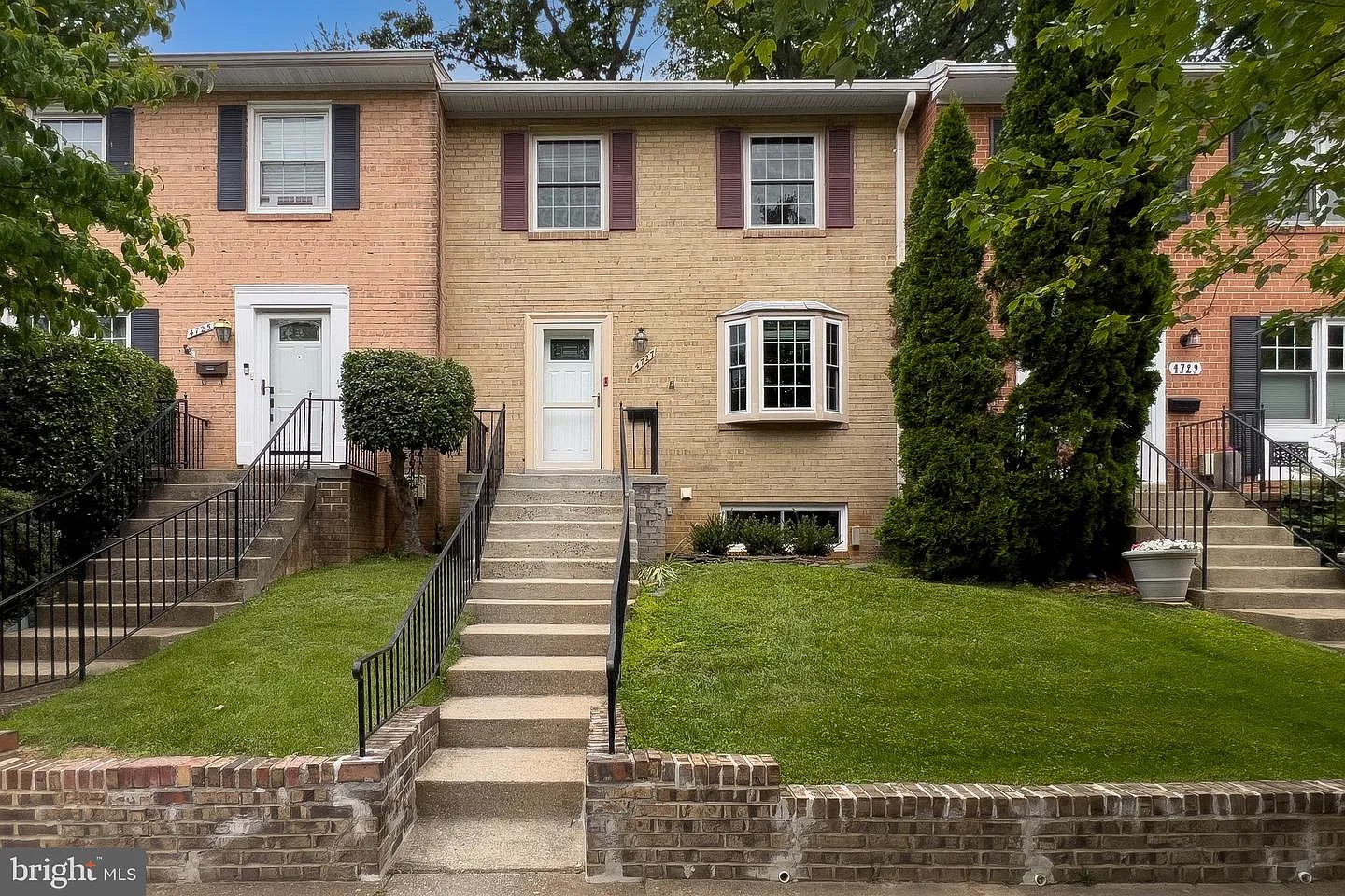 4727 Exeter St photo 1