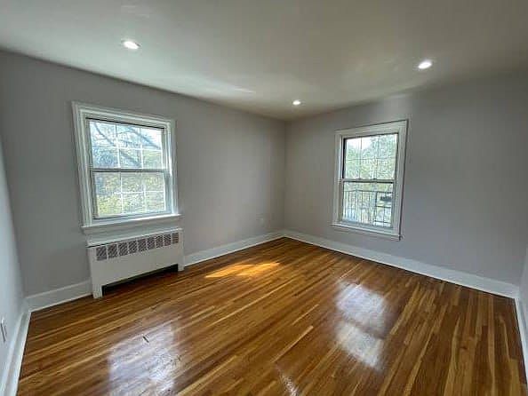1st image of 74 Sussex St