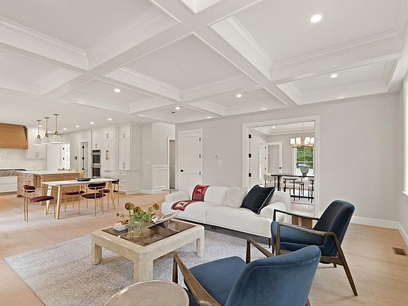 4th image of 145 Essex St