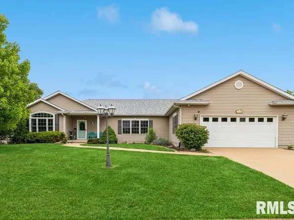 2718 E 58th St, Davenport, IA 52807