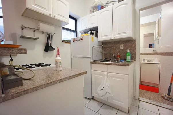 Rented by Compass | media 24