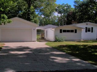 5136 Ripley St, Montague, MI 49437