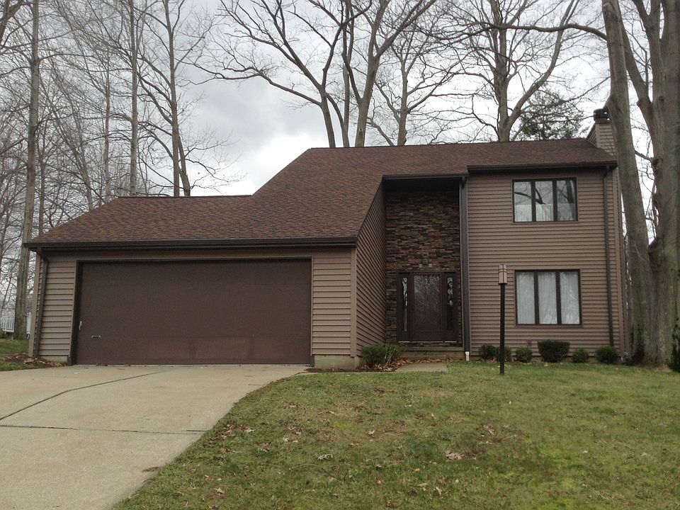 1st image of 3920 Vista Dr