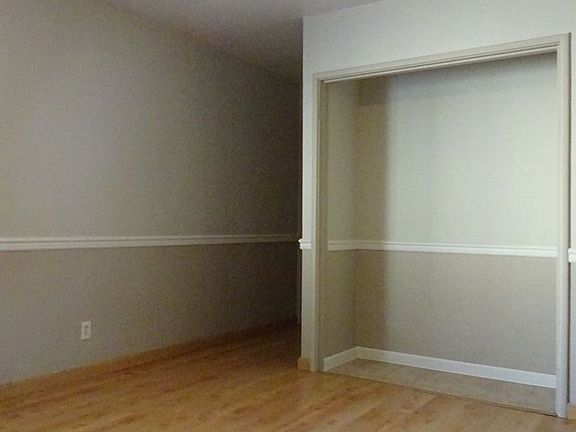 2nd image of 1625 H St APT 16