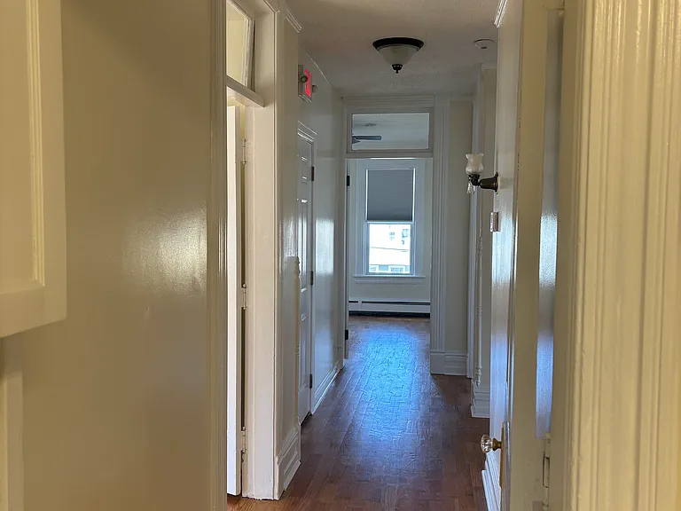 26 Hart St #2 — Photo 6