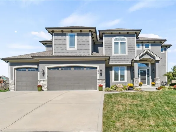 408 SE Farrier Dr, Lees Summit, MO 64082