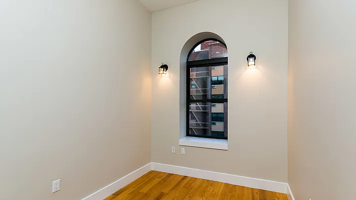 Rented by Nooklyn NYC LLC | media 19