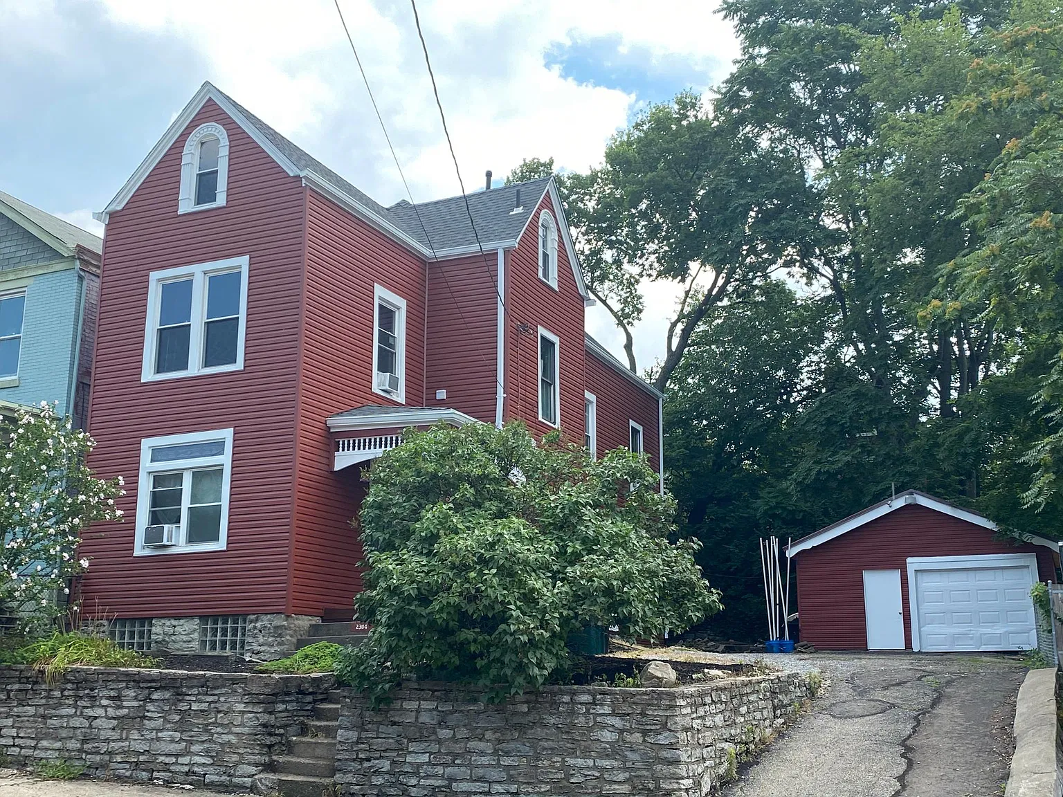 6 bed, 3000 sqft, $4,350 — Photo 1