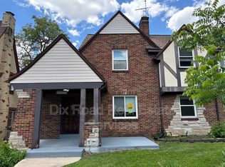 1927 Burroughs Dr, Dayton, OH 45406