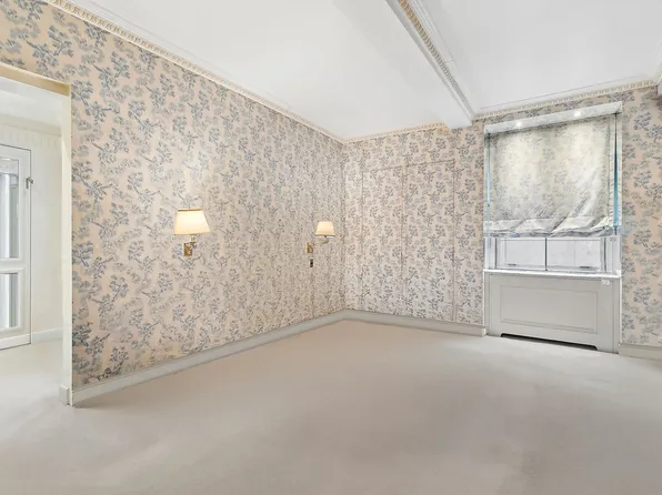 111 East 56th Street image 4 of 7