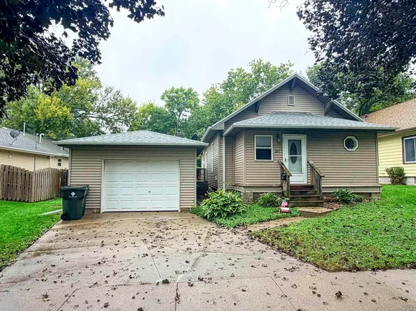 2211 S Cypress St, Sioux City, IA 51106
