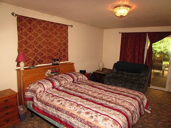 4th image of 4314 128th Pl NE