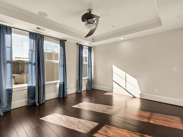 1609 Levis St NE — Photo 53