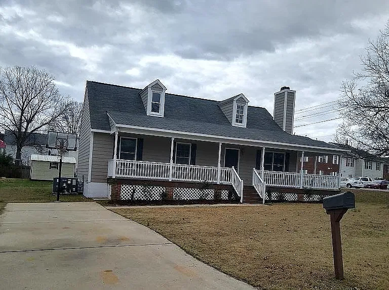 100 Steeple Rd — Photo 1
