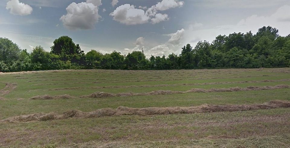 2nd image of 275 Sandlick Rd