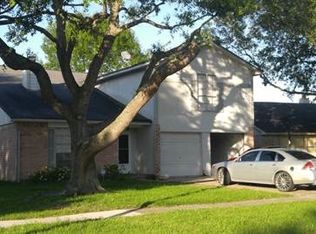 110 Civil Dr, League City, TX 77573